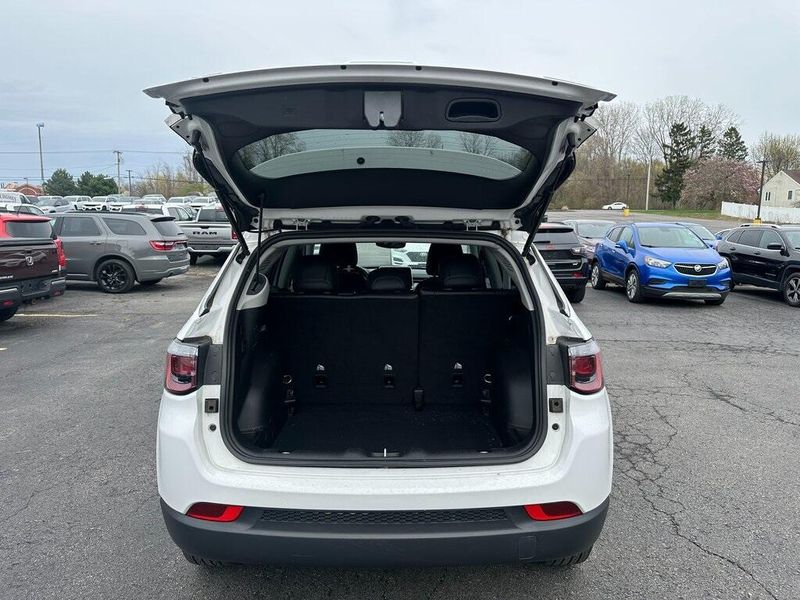 2022 Jeep Compass LatitudeImage 16