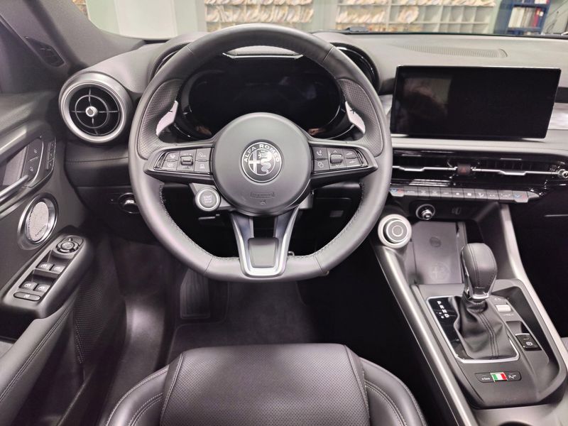 Used 2024 Alfa Romeo Tonale Ti Premium eAWD w/Sunroof/Actic/High PerfImage 22