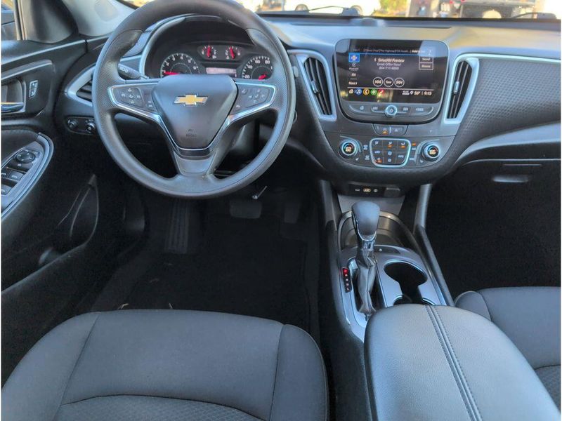 Used 2023 Chevrolet Malibu LTImage 29