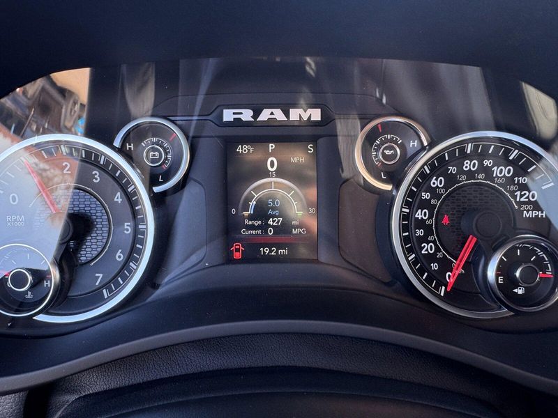 2024 RAM 2500 TradesmanImage 16