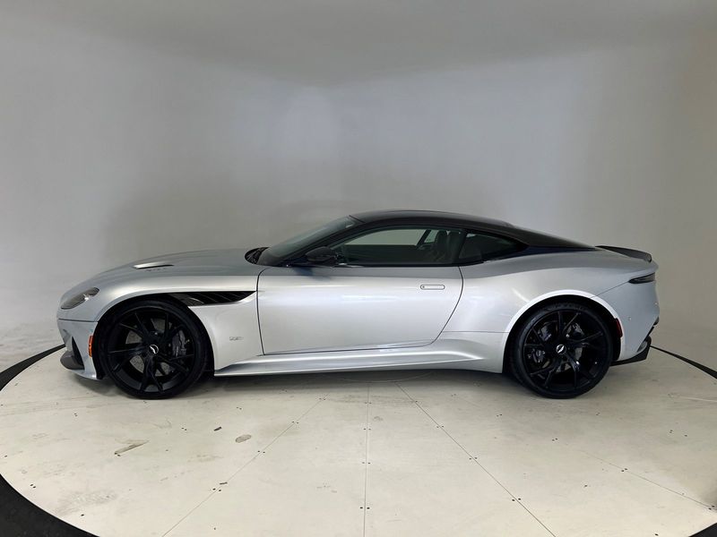 2019 Aston Martin DBS SuperleggeraImage 7