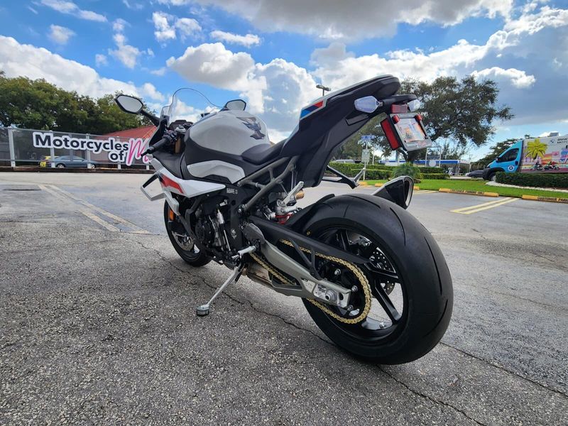 2026 BMW S 1000 RRImage 7