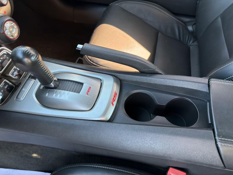 Used 2011 Chevrolet Camaro 2LTImage 30