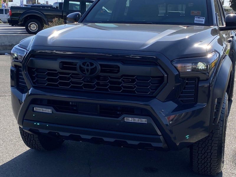 2025 Toyota Tacoma TRD Off RoadImage 7