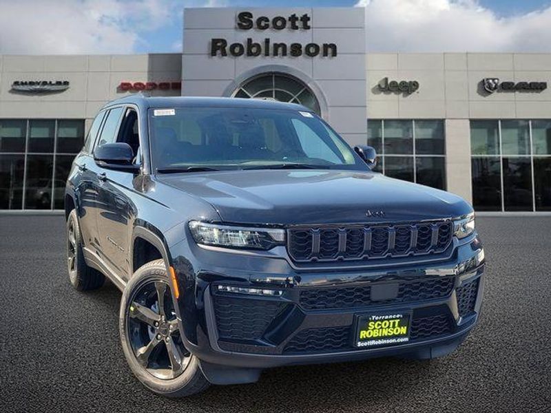 New 2026 Jeep Grand Cherokee Limited