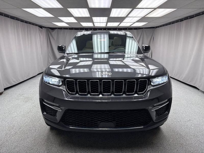 New 2025 Jeep Grand Cherokee Limited 4x4Image 5