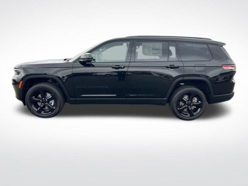 2025 Jeep Grand Cherokee L Altitude X 4x4
