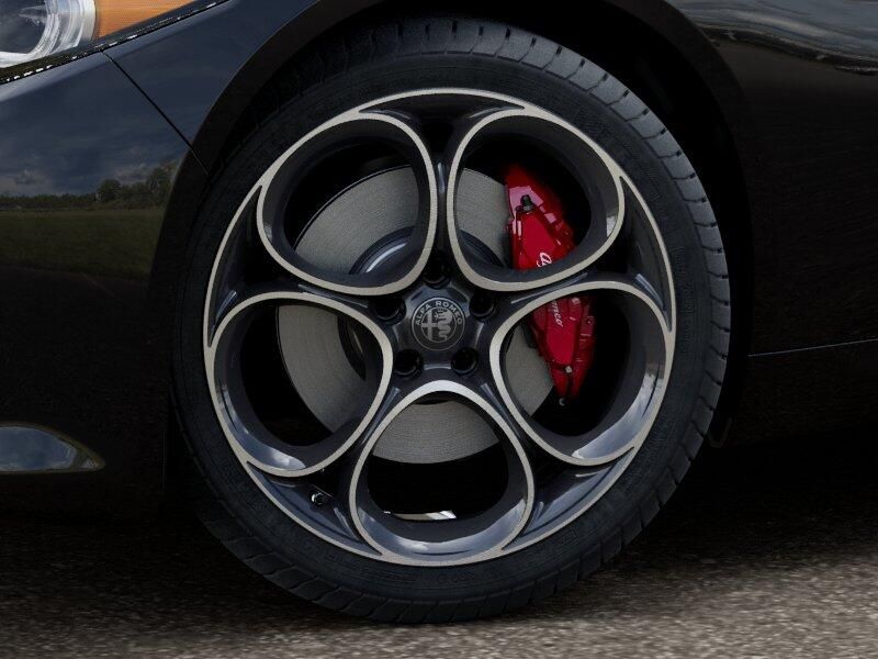 New 2026 Alfa Romeo Giulia AwdImage 4