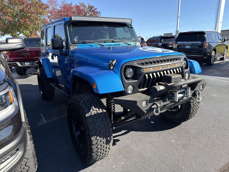 2014 Jeep Wrangler Unlimited Freedom photo 3