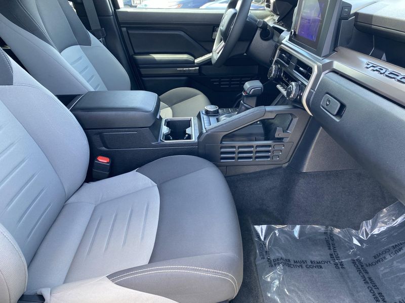 Used 2024 Toyota Tacoma TRD SportImage 10