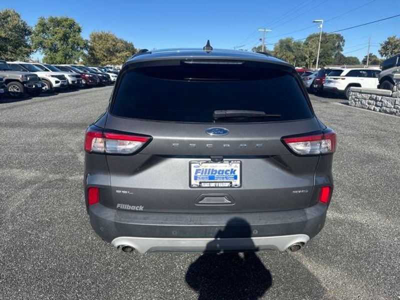 2021 Ford Escape SEL photo 4