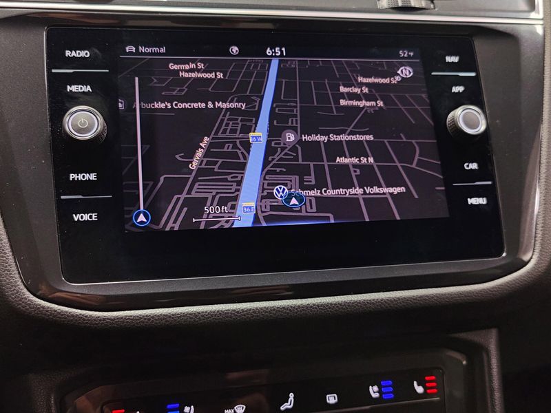 Used 2024 Volkswagen Tiguan AWD SEL R-Line w/Sunroof/NavImage 10