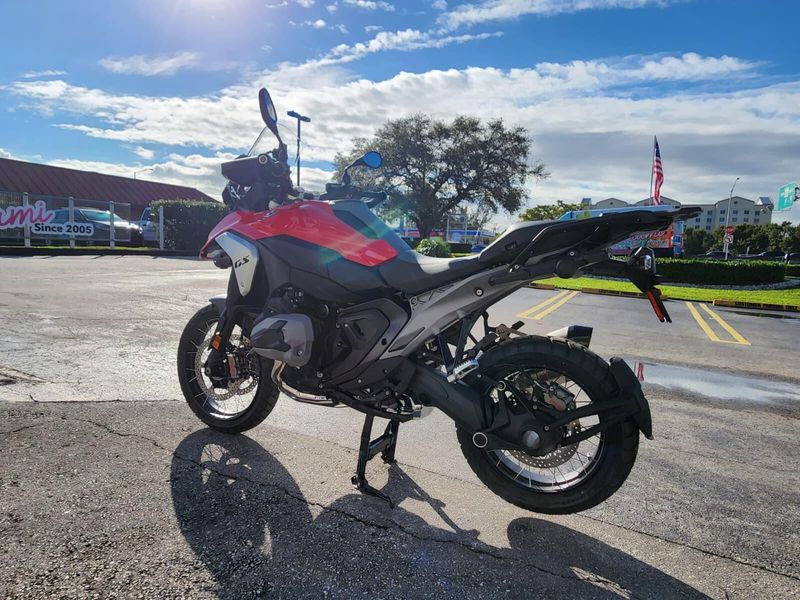 2026 BMW R 1300 GSImage 6