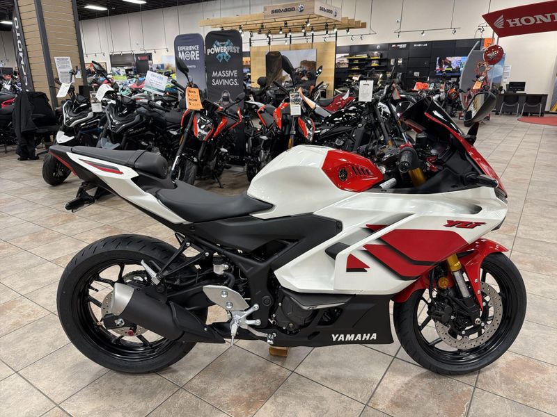 New 2026 Yamaha YZF-R3 ABS CA 70TH ANNIVERSARY EDITION Image 18