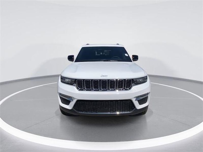 2024 Jeep Grand Cherokee 4xeImage 3