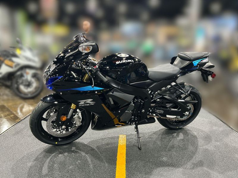 New 2027 Suzuki GSX-R750 Image 18