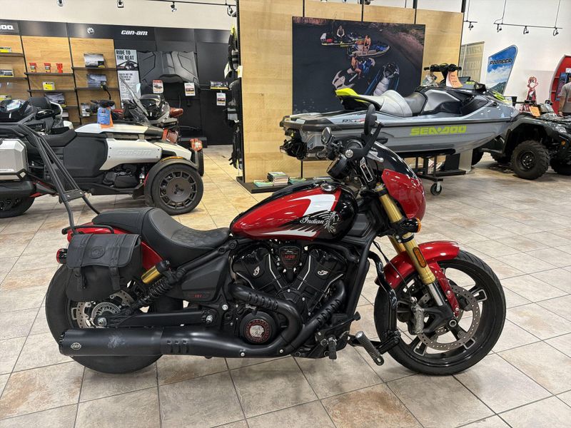 Used 2025 Indian Motorcycle 101 SCOUT WHITE MTLC WGRFX TEC Image 10
