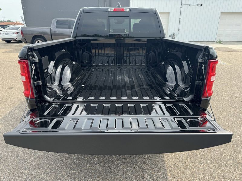 2025 RAM 1500 Big Horn Crew Cab 4x4 5