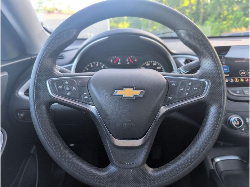 Used 2024 Chevrolet Malibu LTImage 21