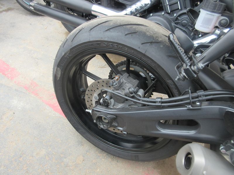 USED 2025 YAMAHA YZF-R7 CA Image 14