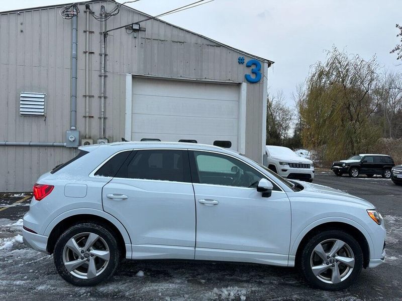 2020 Audi Q3 PremiumImage 11