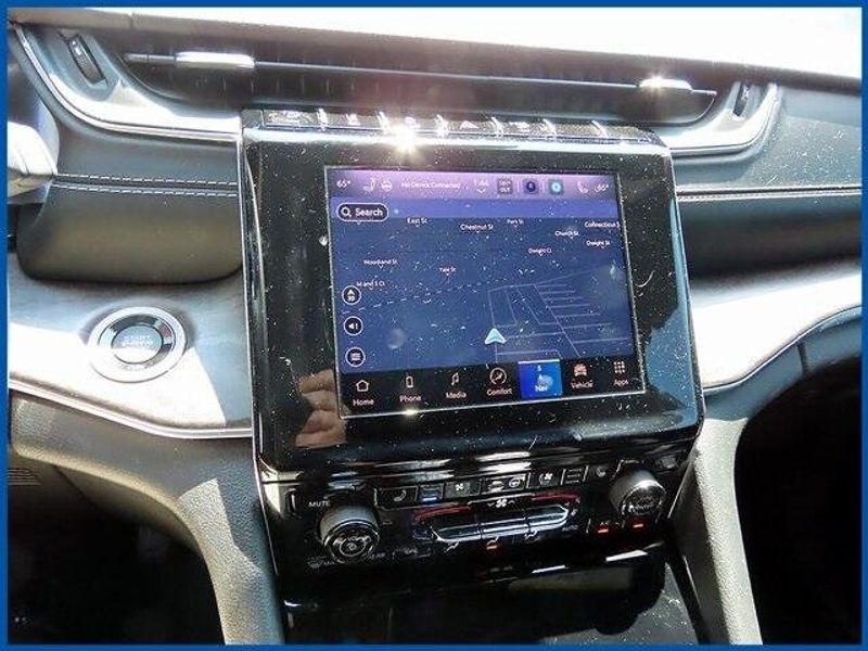 Used 2022 Jeep Grand Cherokee OverlandImage 17