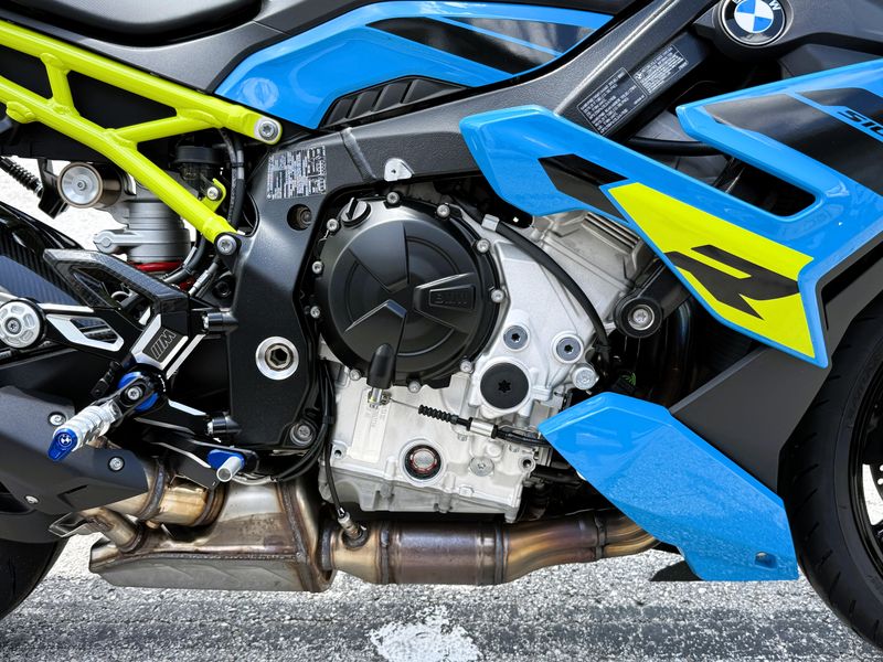 2026 BMW S 1000 R