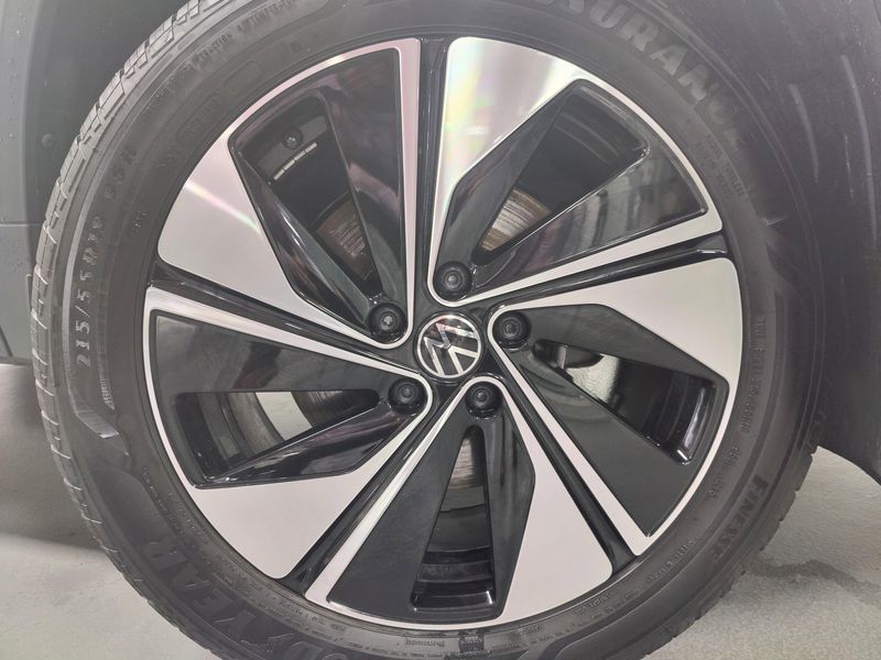 2025 Volkswagen Taos SE AWD w/SunroofImage 24