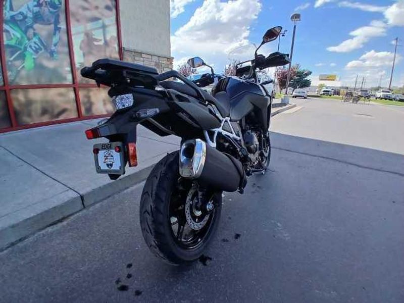 New 2024 Suzuki VSTROM 800 TOURING 