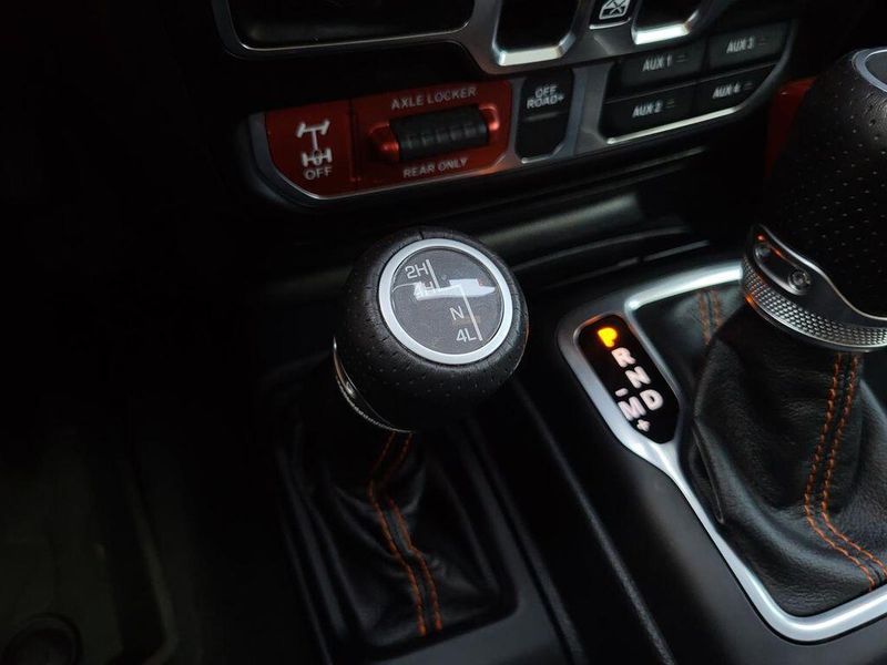 2020 Jeep Gladiator MojaveImage 25
