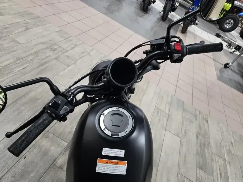 2025 Honda REBEL 300 MATTE BLACK METALLIC Image 10