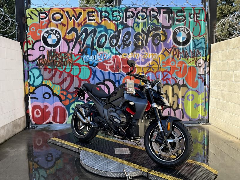 New 2026 BMW R 1300 R Image 3