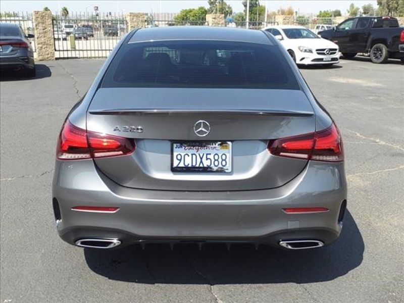 2019 Mercedes-Benz A-Class A 220Image 4