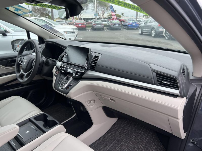 2025 Honda Odyssey EX-LImage 29