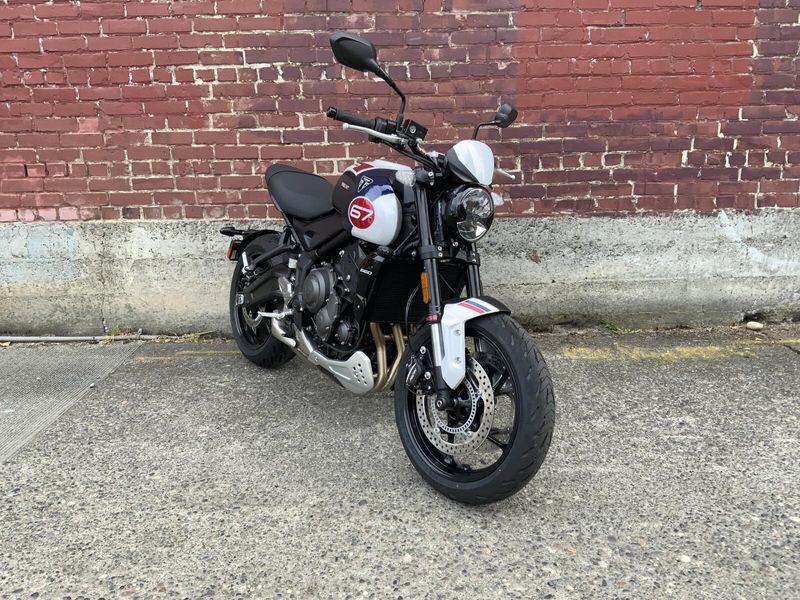 2026 Triumph TRIDENT 660 TRIPLE TRIBUTE EDITION