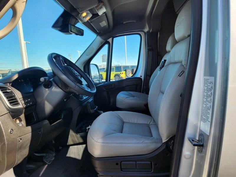 2024 RAM Promaster 2500 Slt+ Window Van High Roof 159