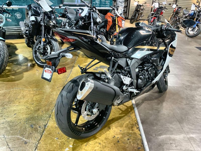 New 2026 Kawasaki NINJA ZX-6R Image 12