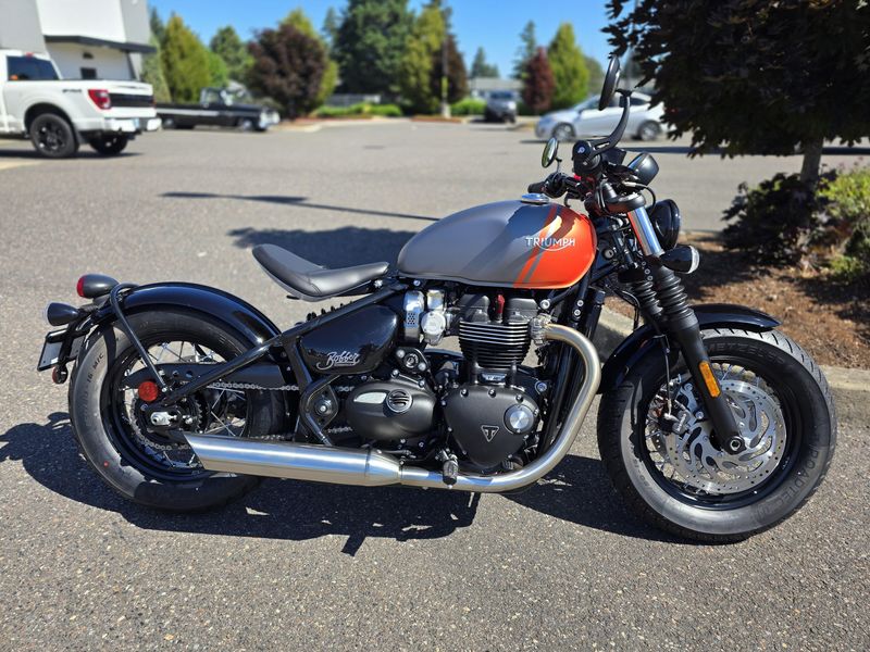 New 2025 Triumph BONNEVILLE BOBBER 