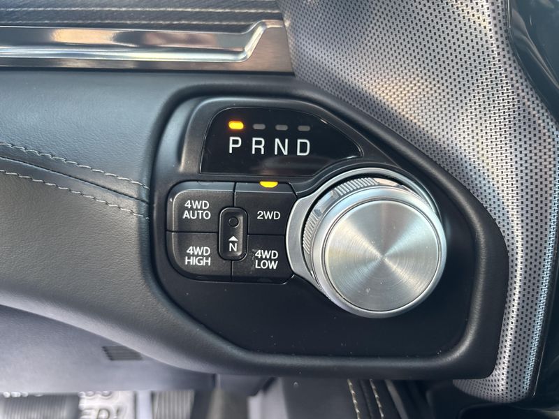 Used 2020 RAM 1500 LimitedImage 25