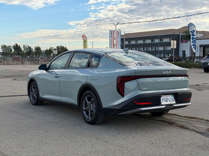 Used 2026 Kia K4 LXSImage 5