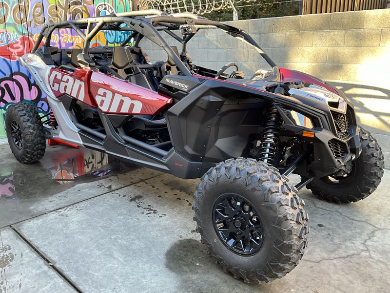 2025 Can-Am MAVERICK MAX RSImage 3