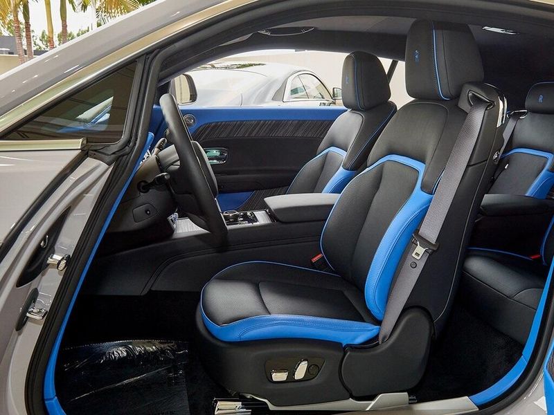 2025 Rolls-Royce Spectre Image 11