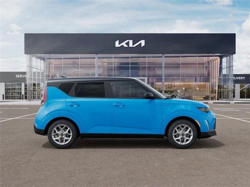 2025 Kia Soul SImage 7