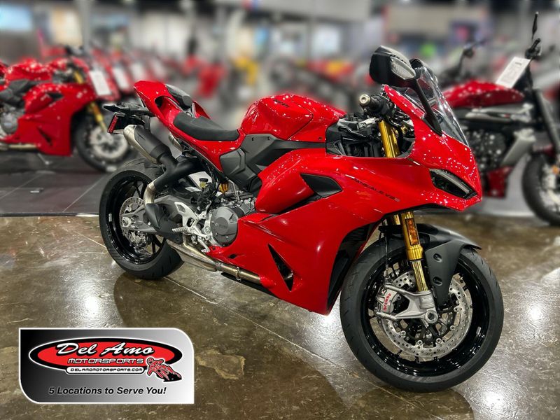 New 2026 Ducati PANIGALE V2 S Image 1