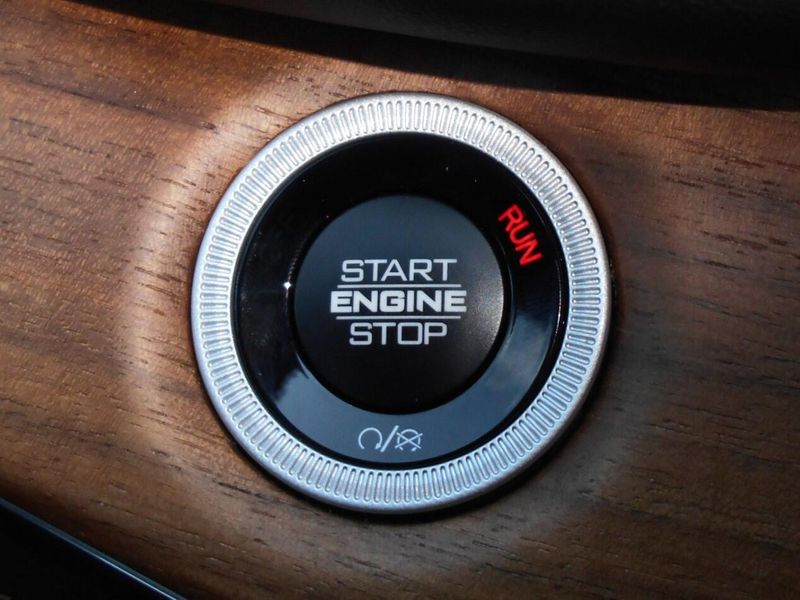 New 2025 Jeep Grand Cherokee L Summit Reserve 4x4Image 27