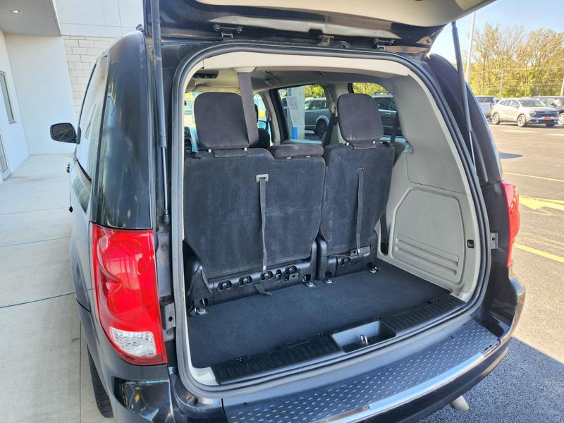 Used 2012 Dodge Grand Caravan SE