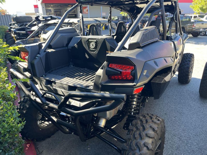 New 2026 Kawasaki TERYX  KRX4 1000 BLACKOUT EDITION Image 18