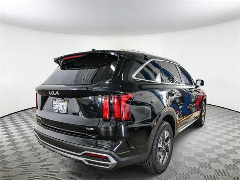 Used 2023 Kia Sorento Hybrid EXImage 8