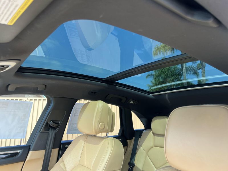 Used 2017 Porsche Macan BaseImage 16