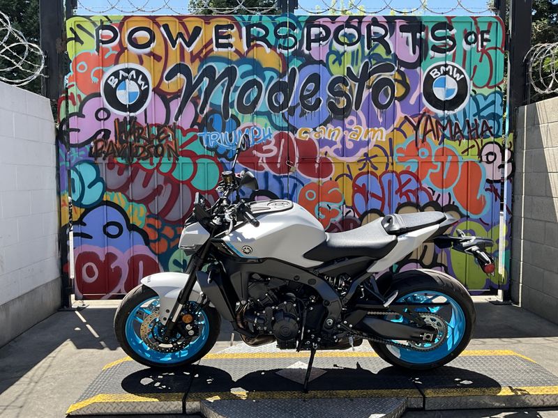 New 2025 Yamaha MT-09 Image 1